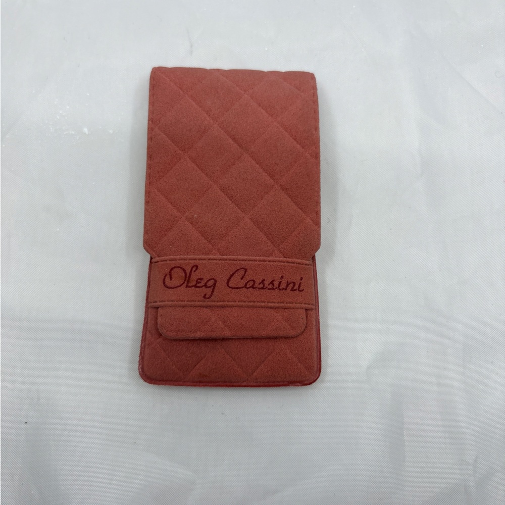 Oleg Cassini Coral Quilted Nail & Manicure Kit
